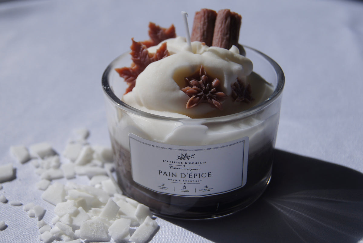 🕯️ Bougie Chantilly – Pain d’Épice