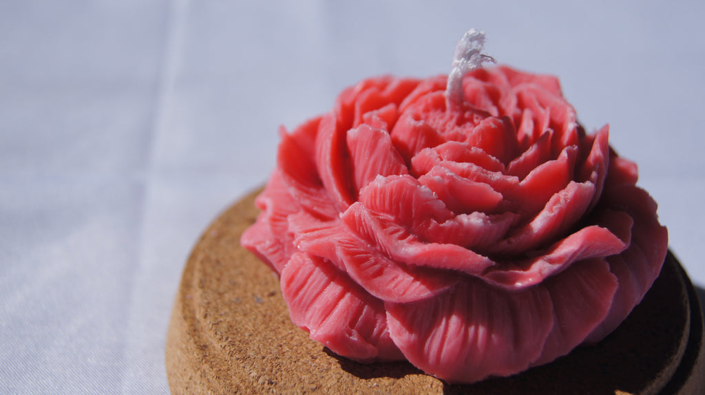 Bougie Pivoine – Fleur délicate